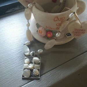 Elegant Pearl and Silver Necklace